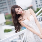 后期五年,居然连视频磨皮都不会!有了它,轻松搞定~