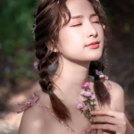 想练修图没有原片？超甜美粉裙少女RAW原片来了！