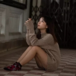 想练修图没有原片?高级情绪少女RAW原片来了!