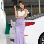 想练修图没有原片？车展模特美女合集写真RAW原图来了！