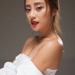 想练修图没有原片？美女室内棚拍写真RAW写真原图来了！