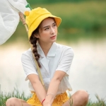 想练修图没有原片？少女田野可爱写真RAW原图来了！