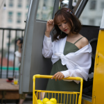 想练修图没有原片？​橘色清纯可爱少女写真来了！